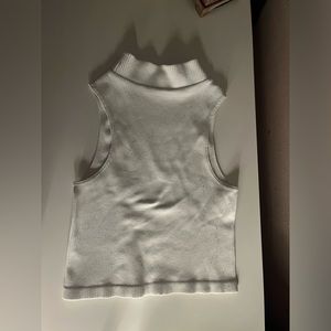 By Together - Seamless Sleeveless Turtleneck
